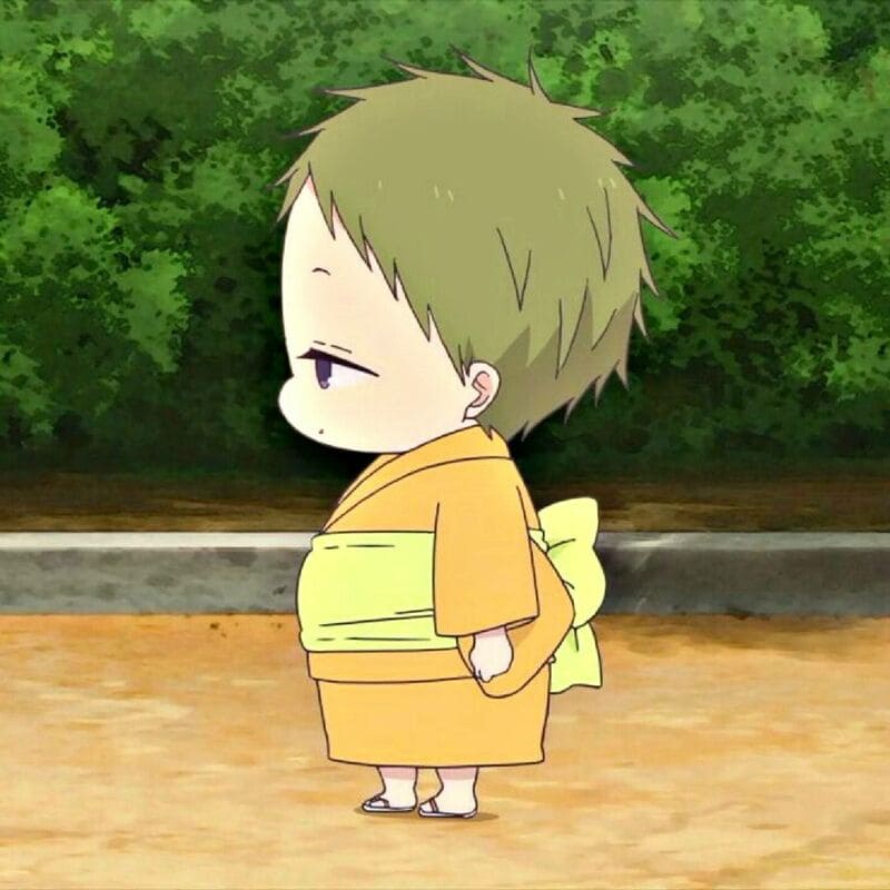 Hình nền anime dễ thương với nhân vật trong trang phục kimono, độ phân giải 768x768, chất lượng HD.