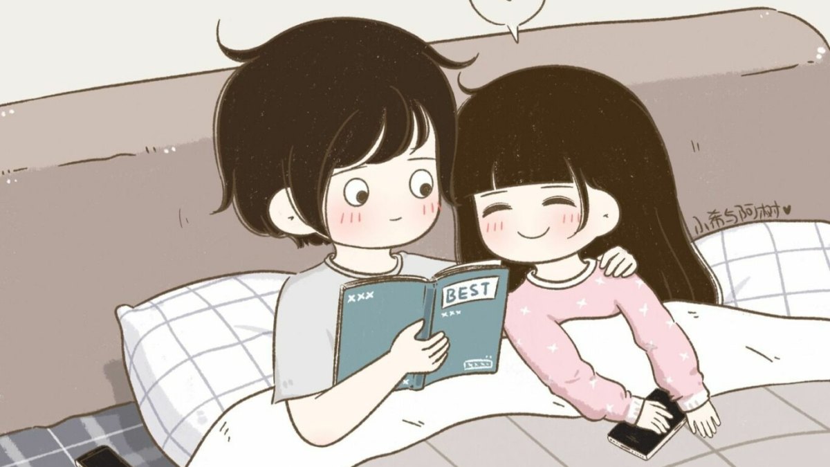 Hình nền hoạt hình dễ thương, cặp đôi đọc sách trên giường, chất lượng HD, 1080x1920, chủ đề tình yêu lãng mạn.