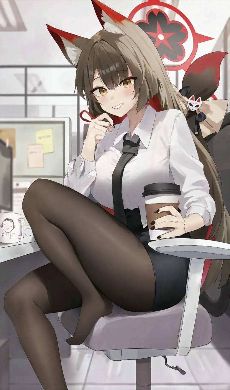 Anime cô gái văn phòng dễ thương, cầm cốc cà phê, hình nền HD 1080x1920, phong cách sống động, chân thực.