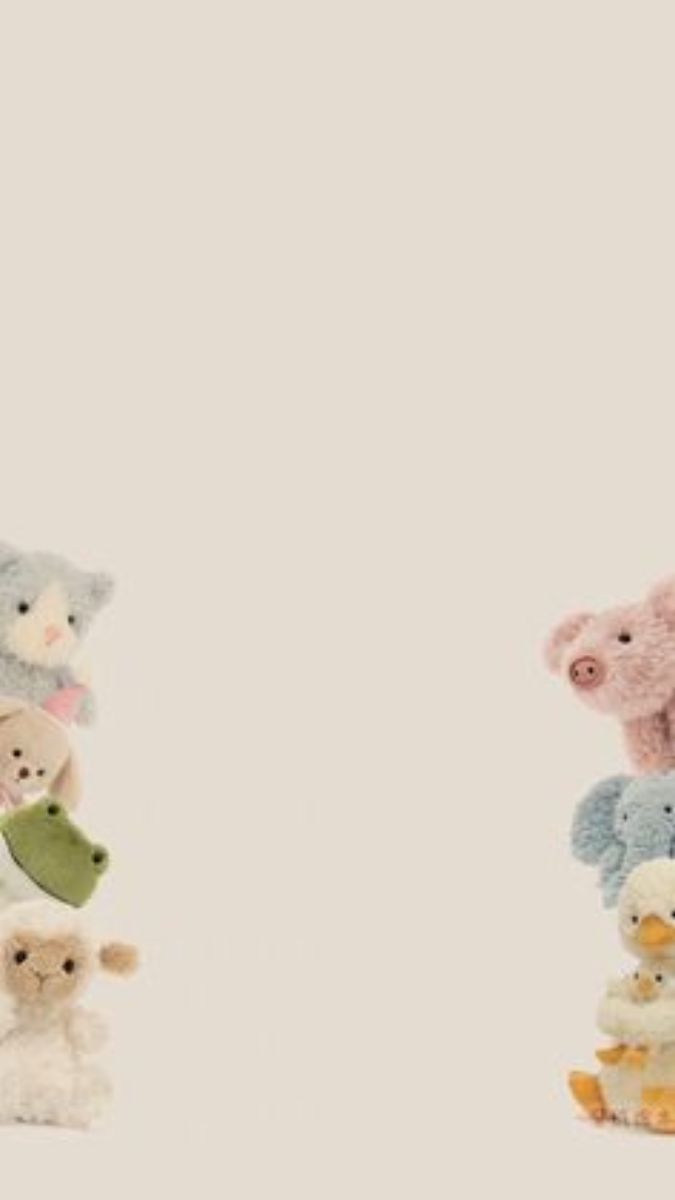 Hình nền đồ chơi thú nhồi bông dễ thương, độ phân giải 1080x1920, chất lượng HD, tạo cảm giác ấm áp.