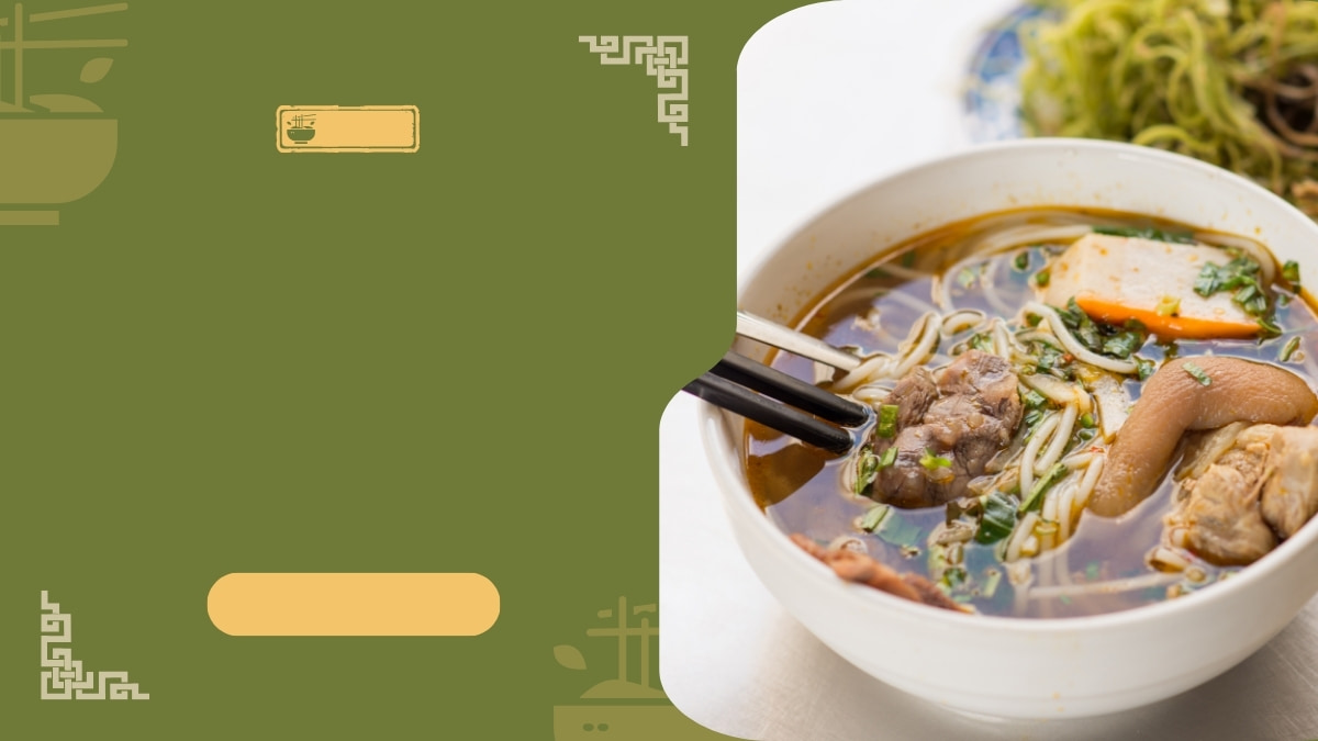 Bún bò Huế trong tô trắng, phông nền xanh, độ phân giải 1080x1920, ảnh HD, ẩm thực Việt Nam, món ăn truyền thống.