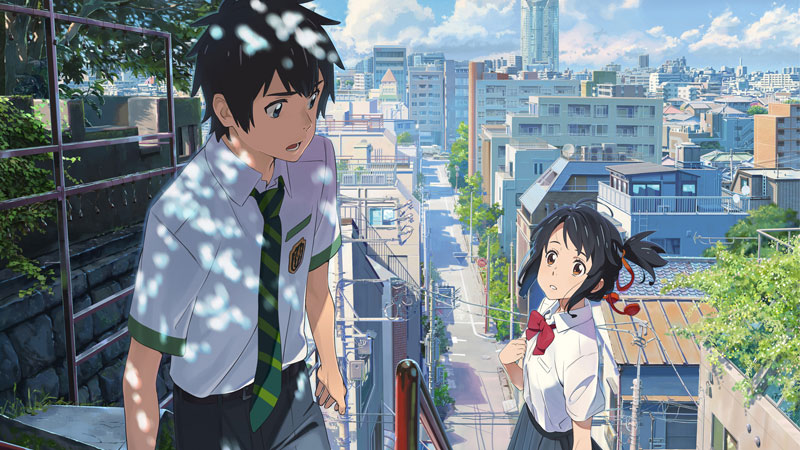 Hai nhân vật anime đứng trên cầu thang, cảnh quan thành phố sáng rõ 1080x1920 HD, hình nền mùa hè.